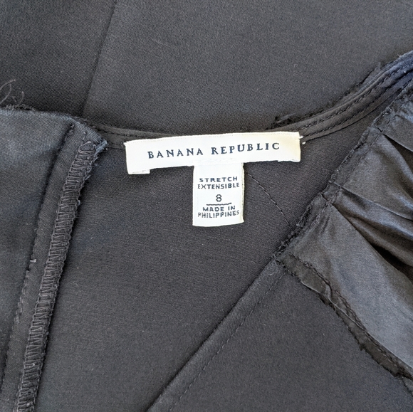 Banana Republic Sleeveless Black Shift Dress - Picture 5 of 7